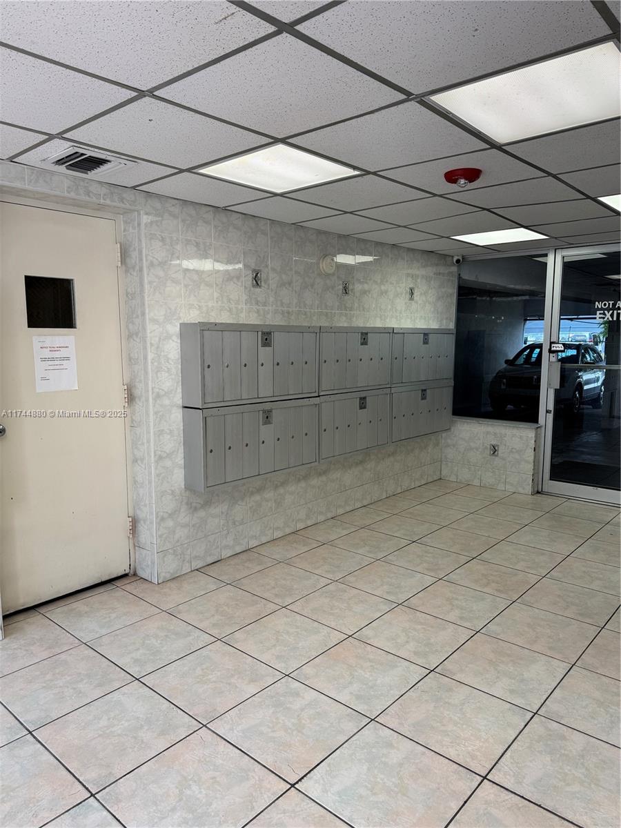 WINDWARD CONDO - Residential