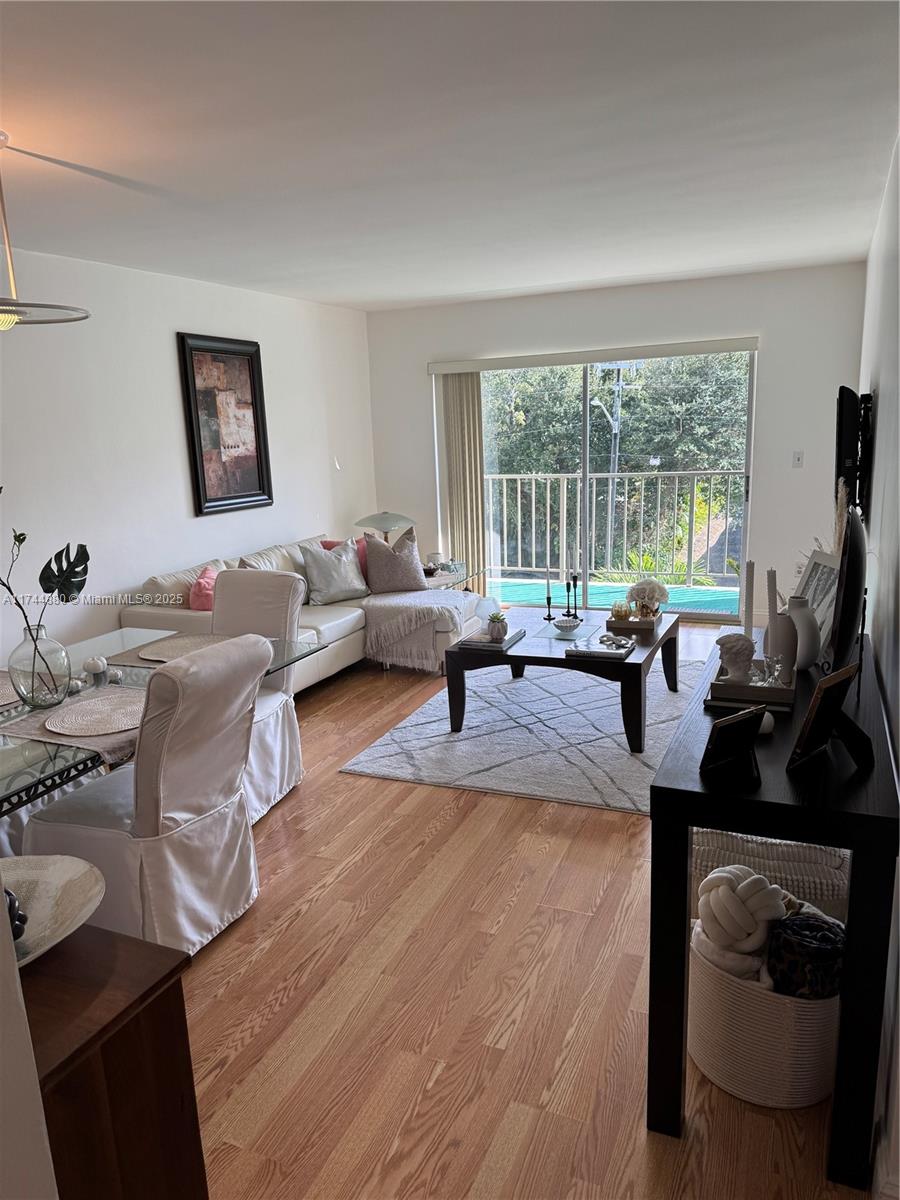 WINDWARD CONDO - Residential