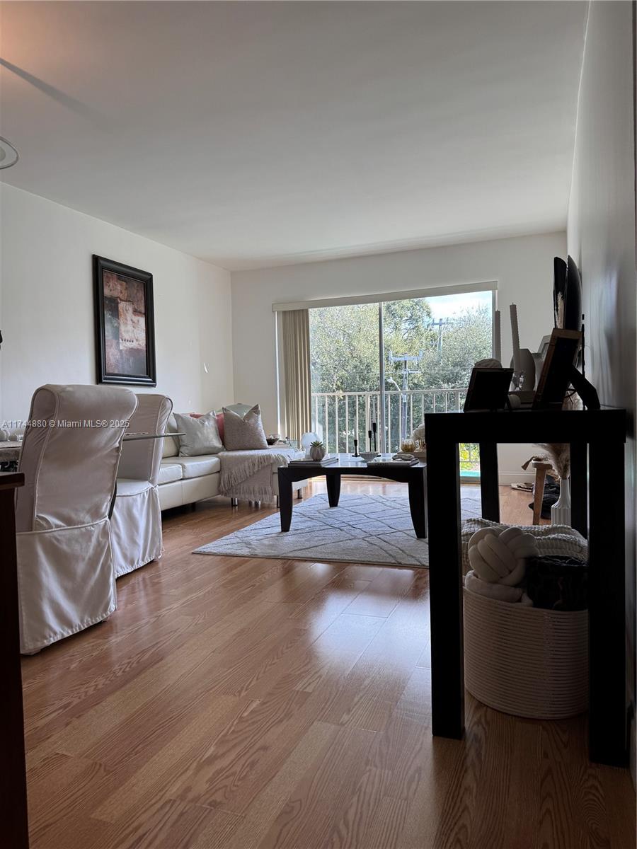 WINDWARD CONDO - Residential