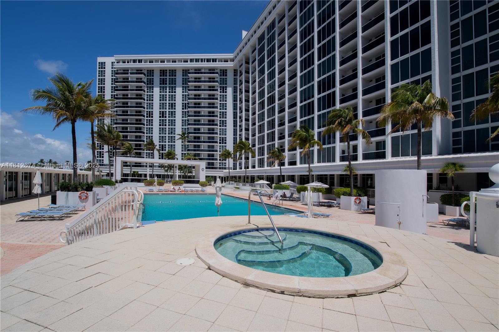 HARBOUR HOUSE - Residential