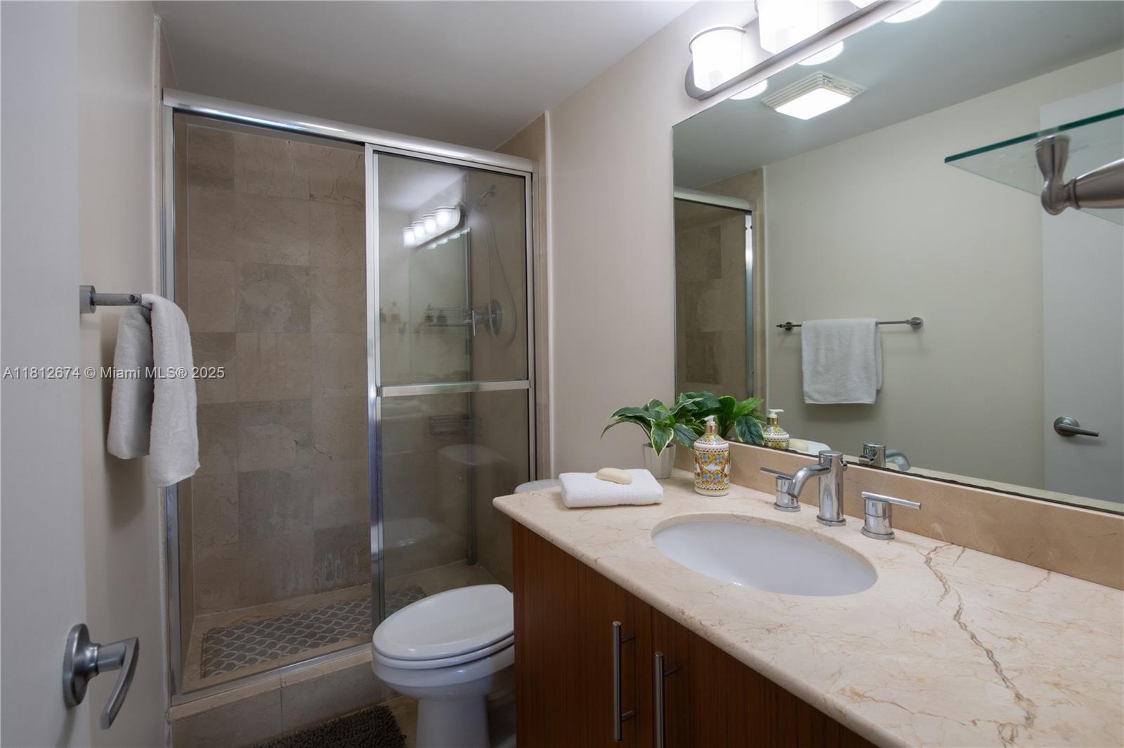 HARBOUR HOUSE - Residential