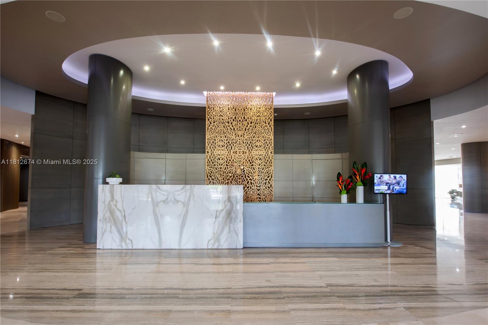 HARBOUR HOUSE - Residential