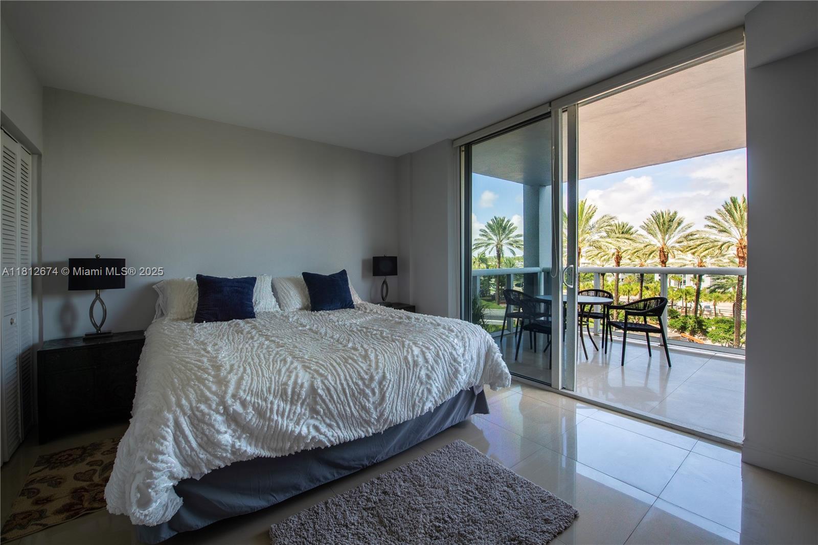 HARBOUR HOUSE - Residential