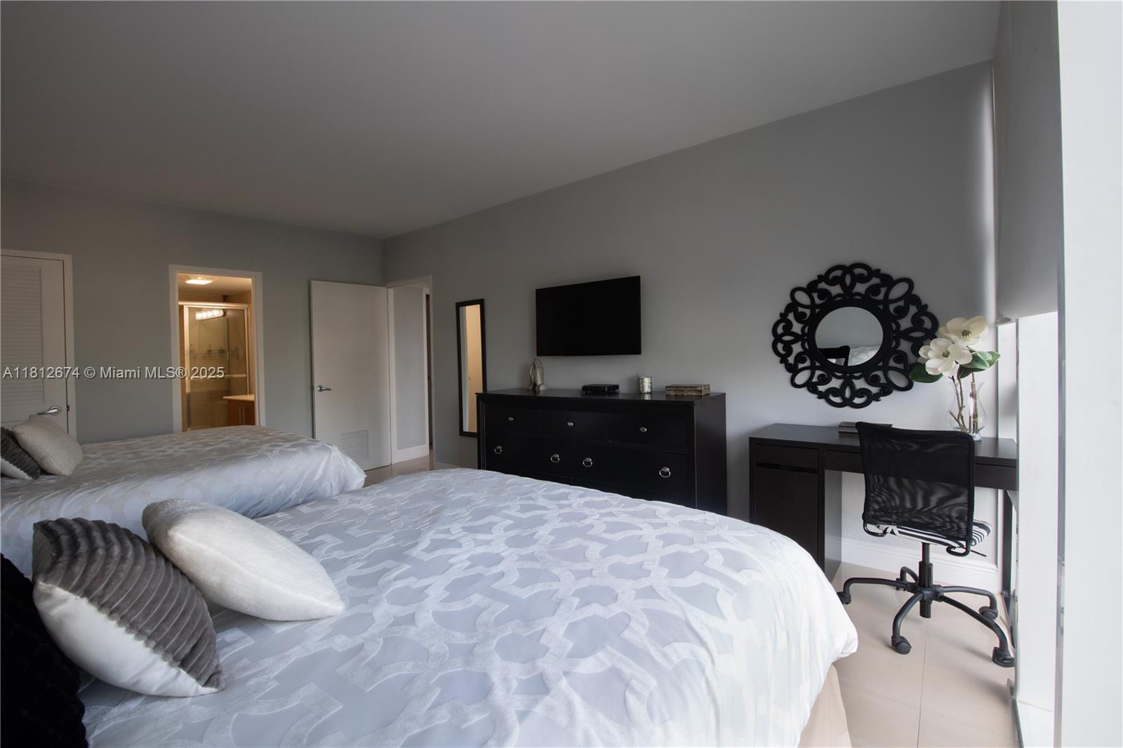 HARBOUR HOUSE - Residential