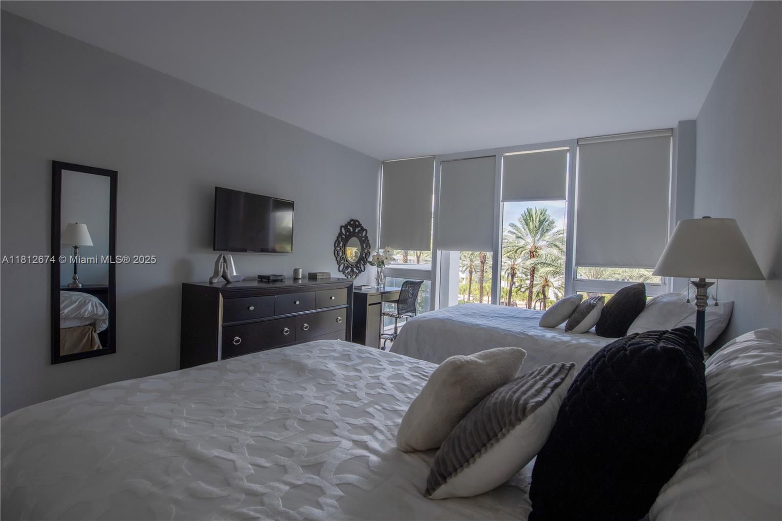 HARBOUR HOUSE - Residential