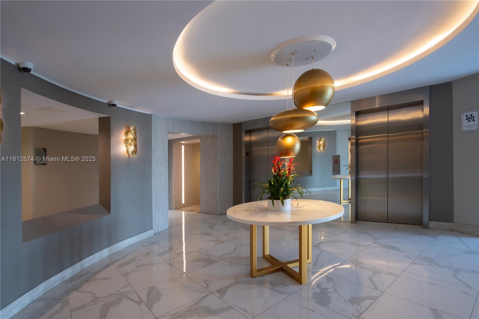 HARBOUR HOUSE - Residential