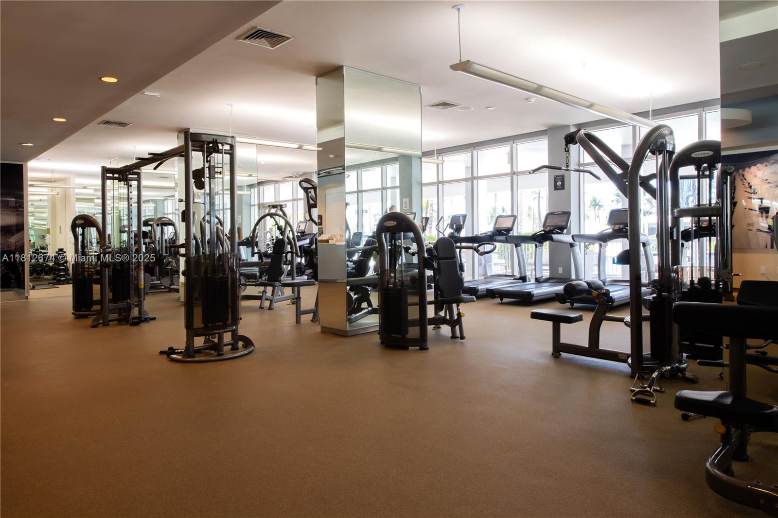 HARBOUR HOUSE - Residential