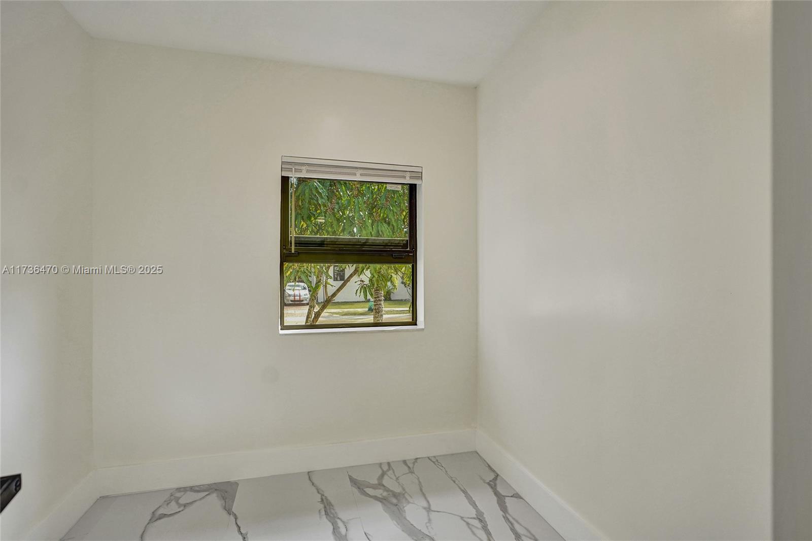 DIXIE VIEW - Residential