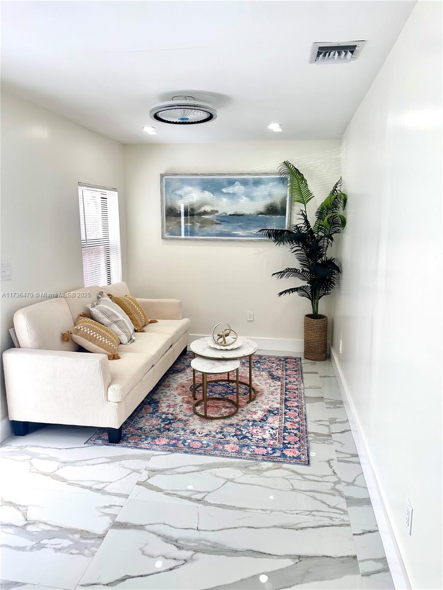 DIXIE VIEW - Residential