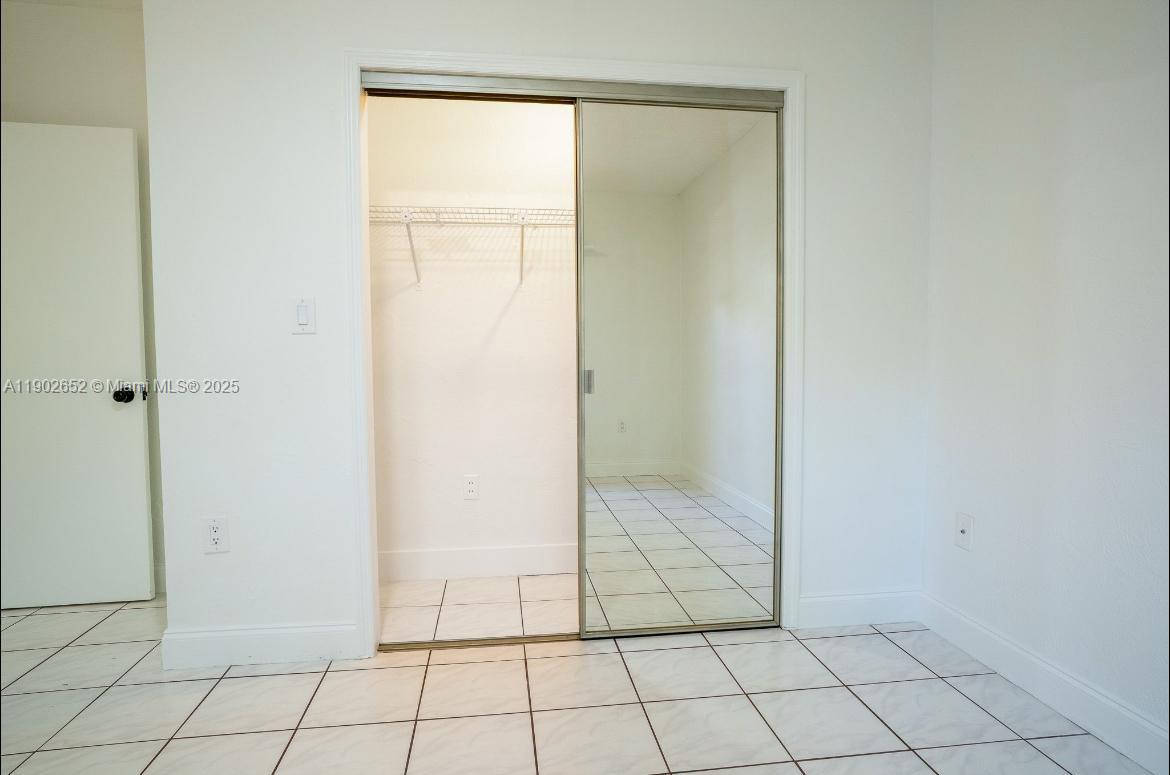 EAST SHENANDOAH - Residential Lease