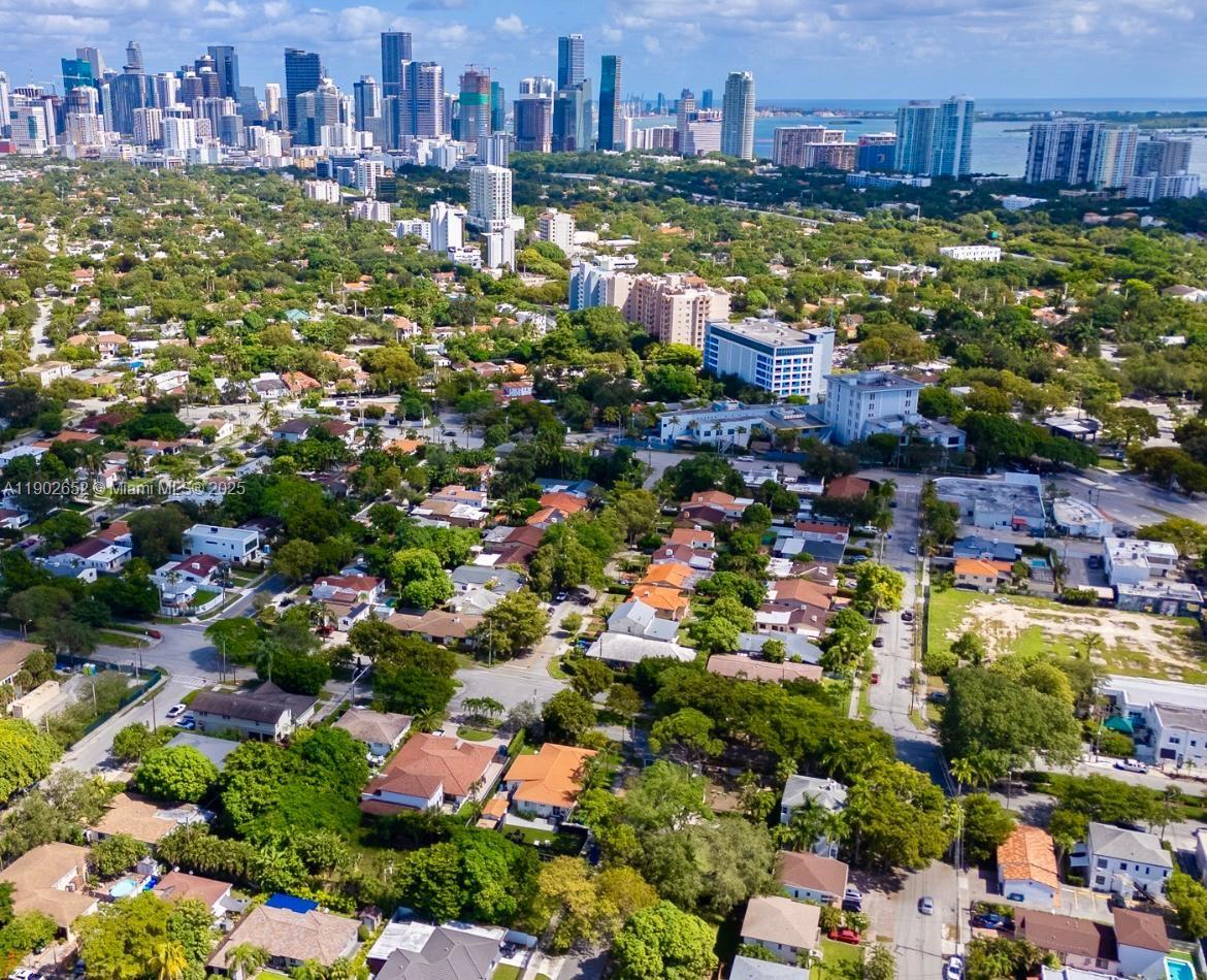 EAST SHENANDOAH - Residential Lease