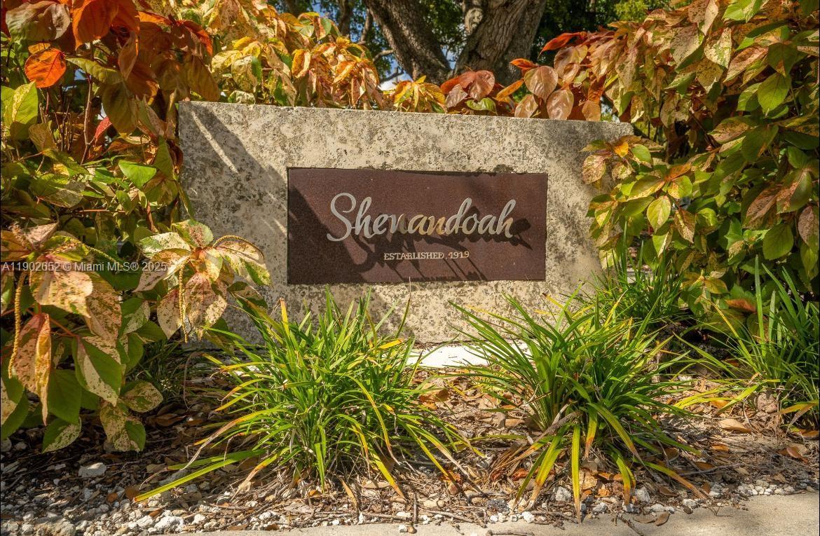 EAST SHENANDOAH - Residential Lease