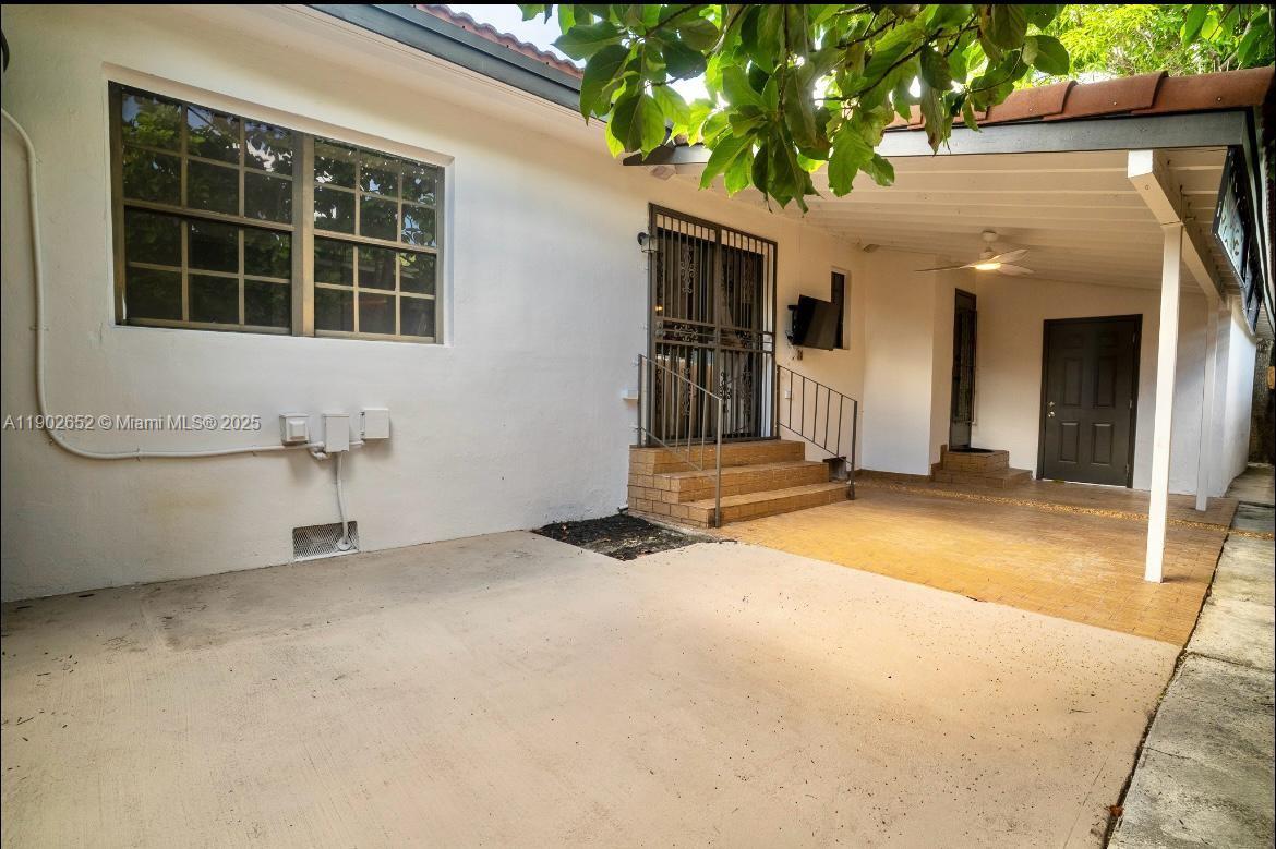 EAST SHENANDOAH - Residential Lease