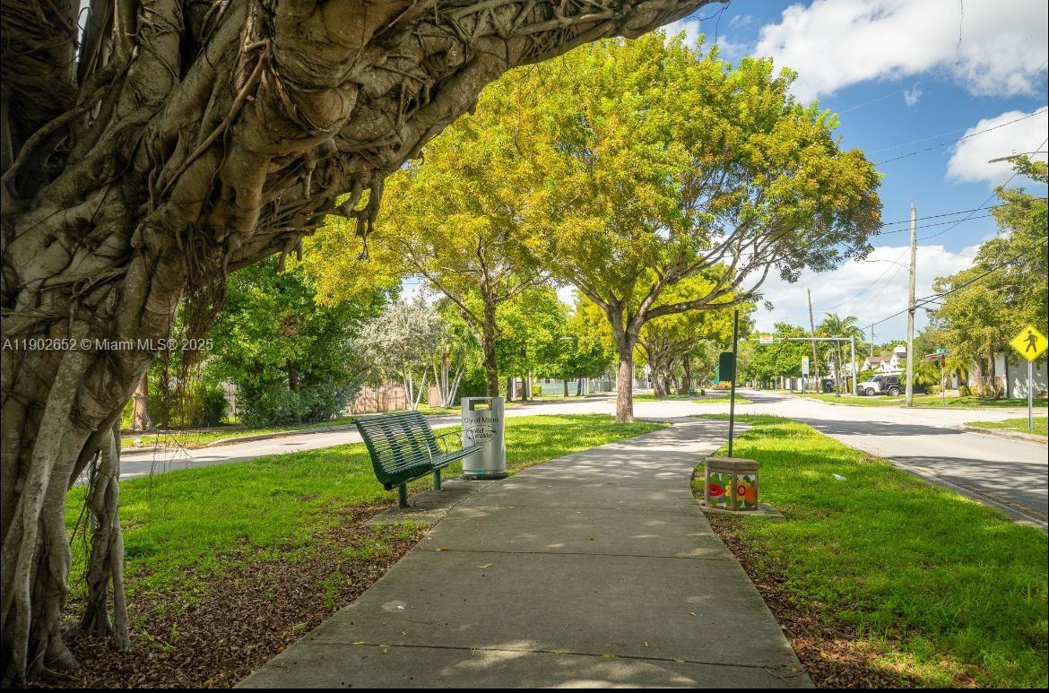 EAST SHENANDOAH - Residential Lease