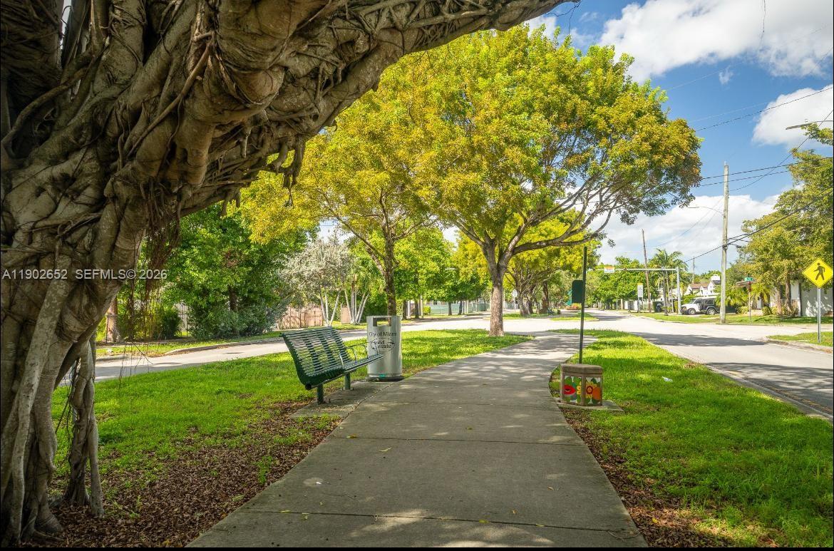 EAST SHENANDOAH - Residential Lease