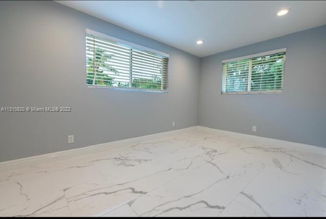 LARGO GARDENS - Residential Lease