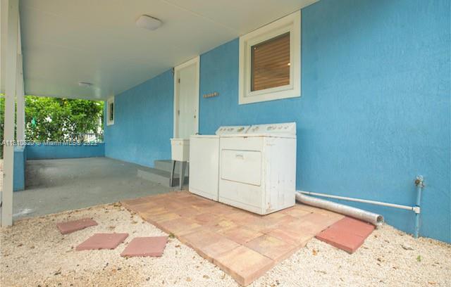 LARGO GARDENS - Residential Lease