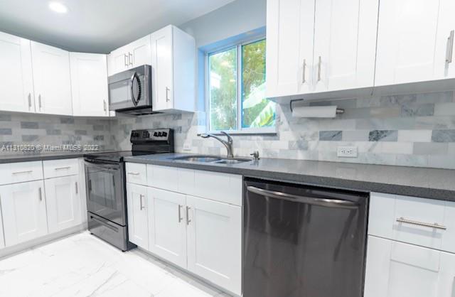 LARGO GARDENS - Residential Lease