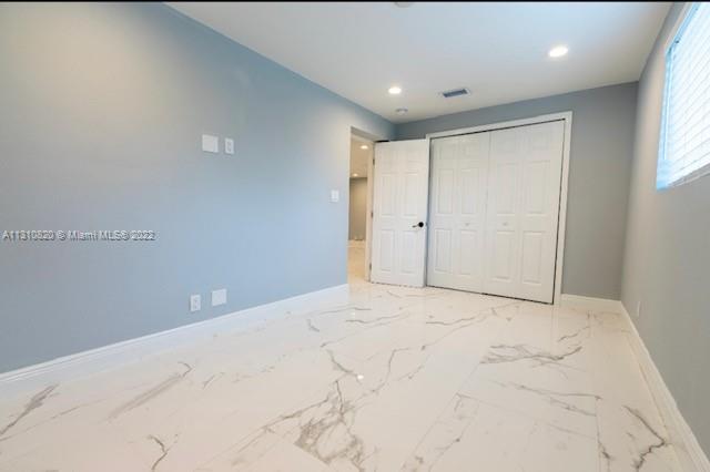 LARGO GARDENS - Residential Lease