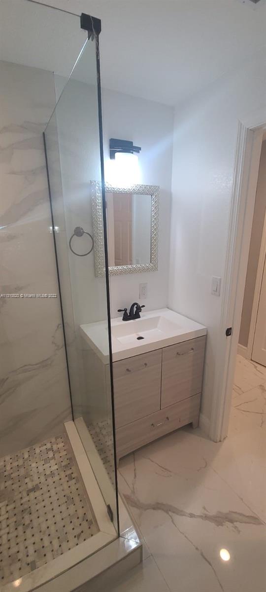 LARGO GARDENS - Residential Lease