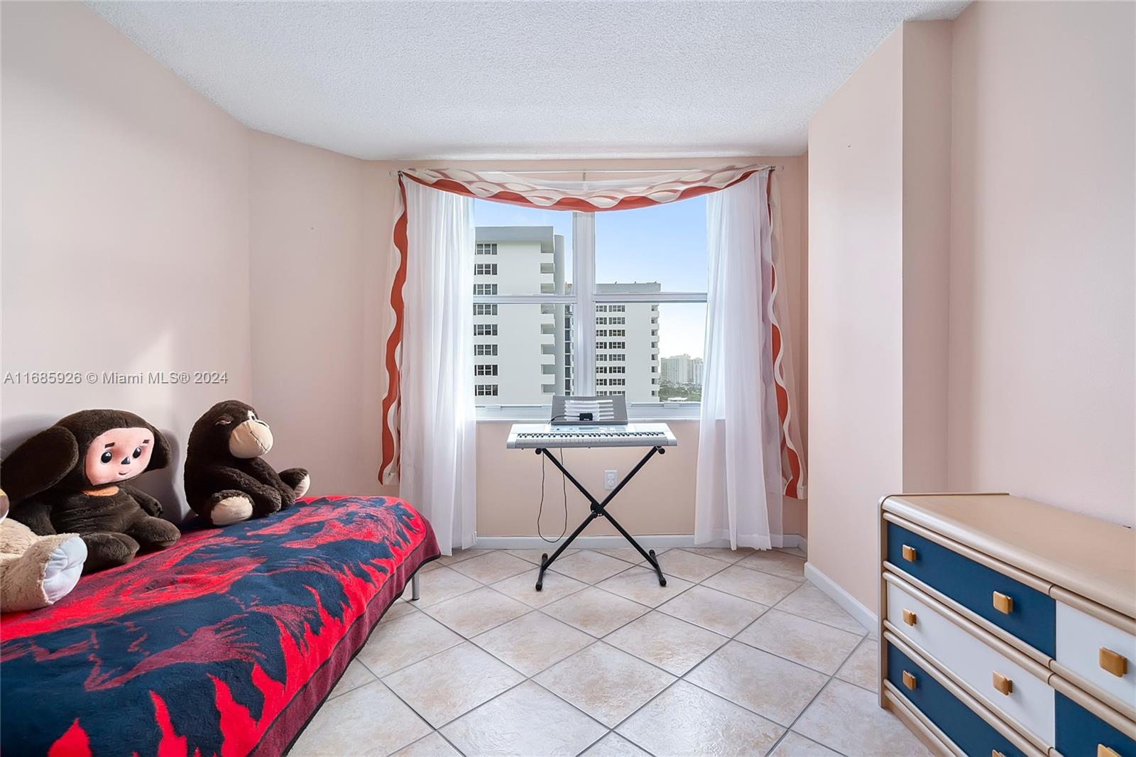 HEMISPHERES CONDO - Residential