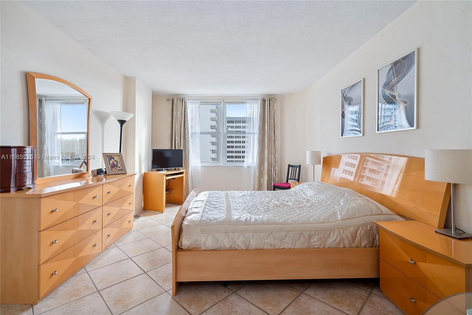 HEMISPHERES CONDO - Residential