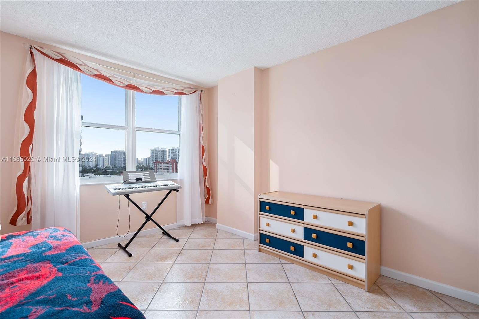 HEMISPHERES CONDO - Residential