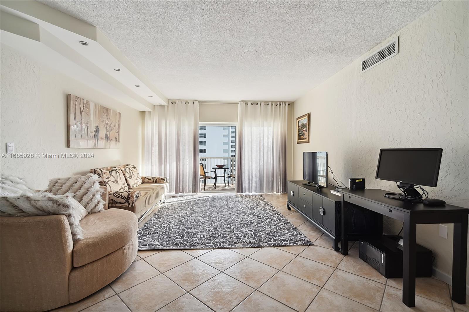 HEMISPHERES CONDO - Residential