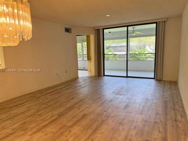 SHERIDAN BY THE BEACH CON - Residential