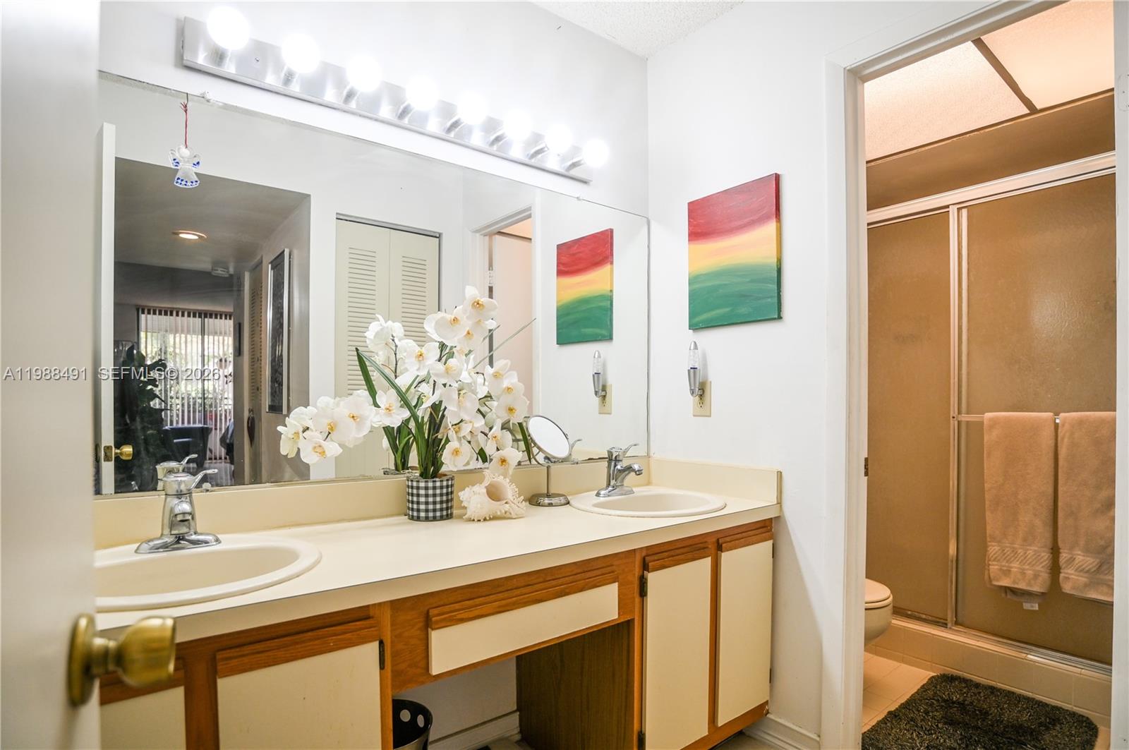 SHERIDAN BY THE BEACH CON - Residential