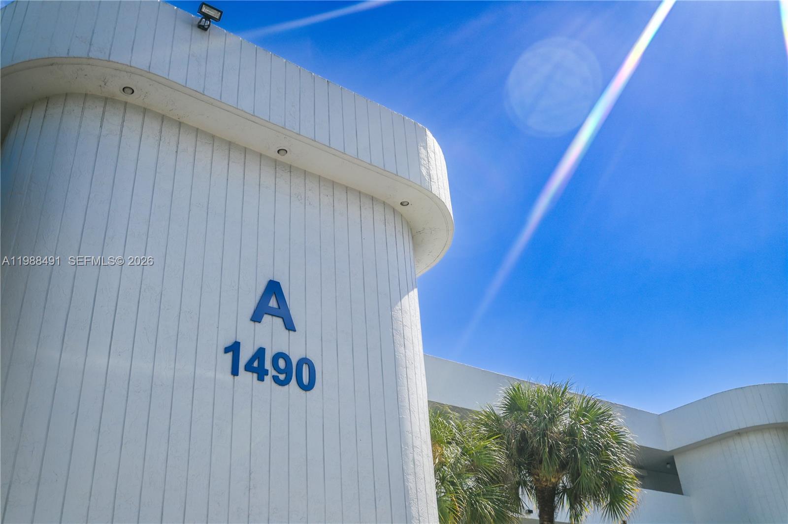 SHERIDAN BY THE BEACH CON - Residential