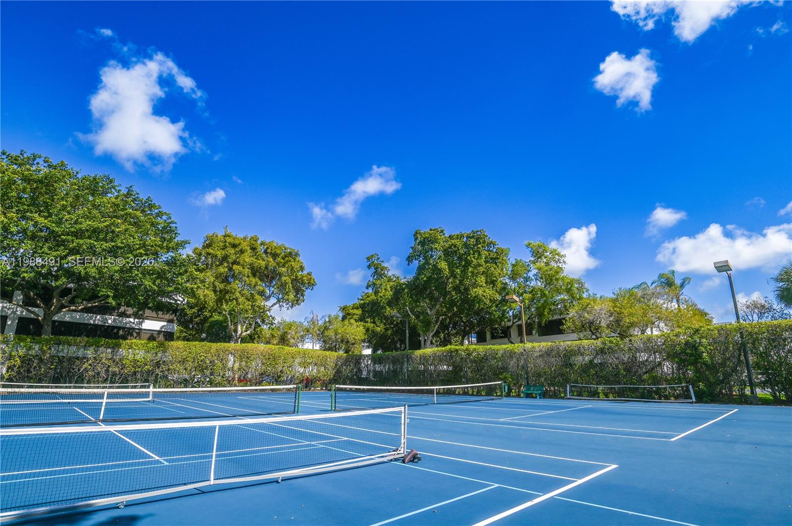 SHERIDAN BY THE BEACH CON - Residential