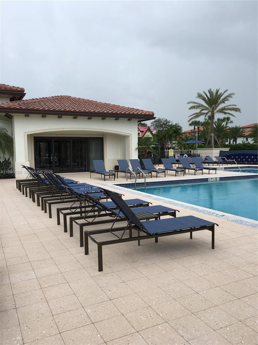 RAINTREE - Residential Lease