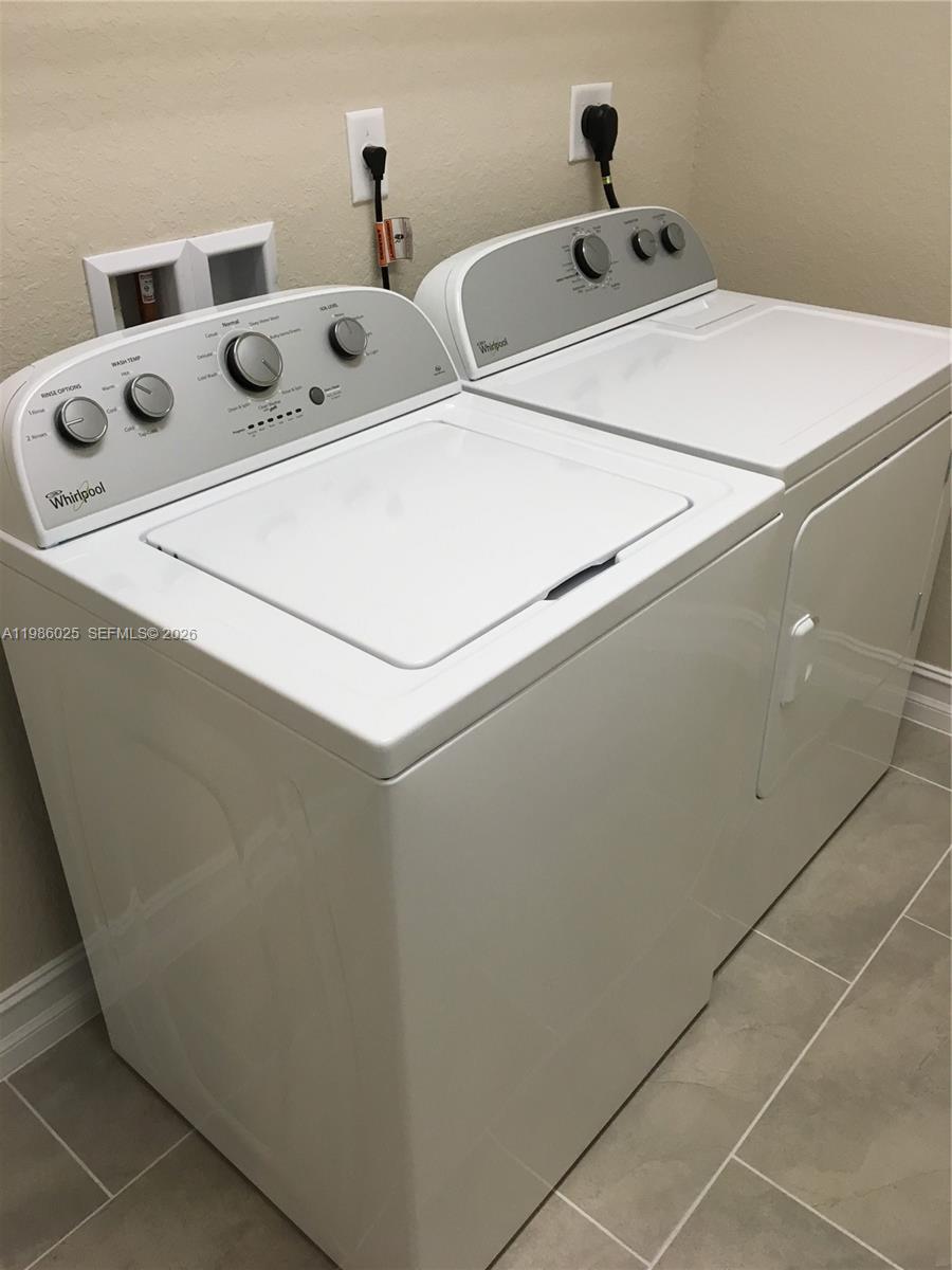 RAINTREE - Residential Lease