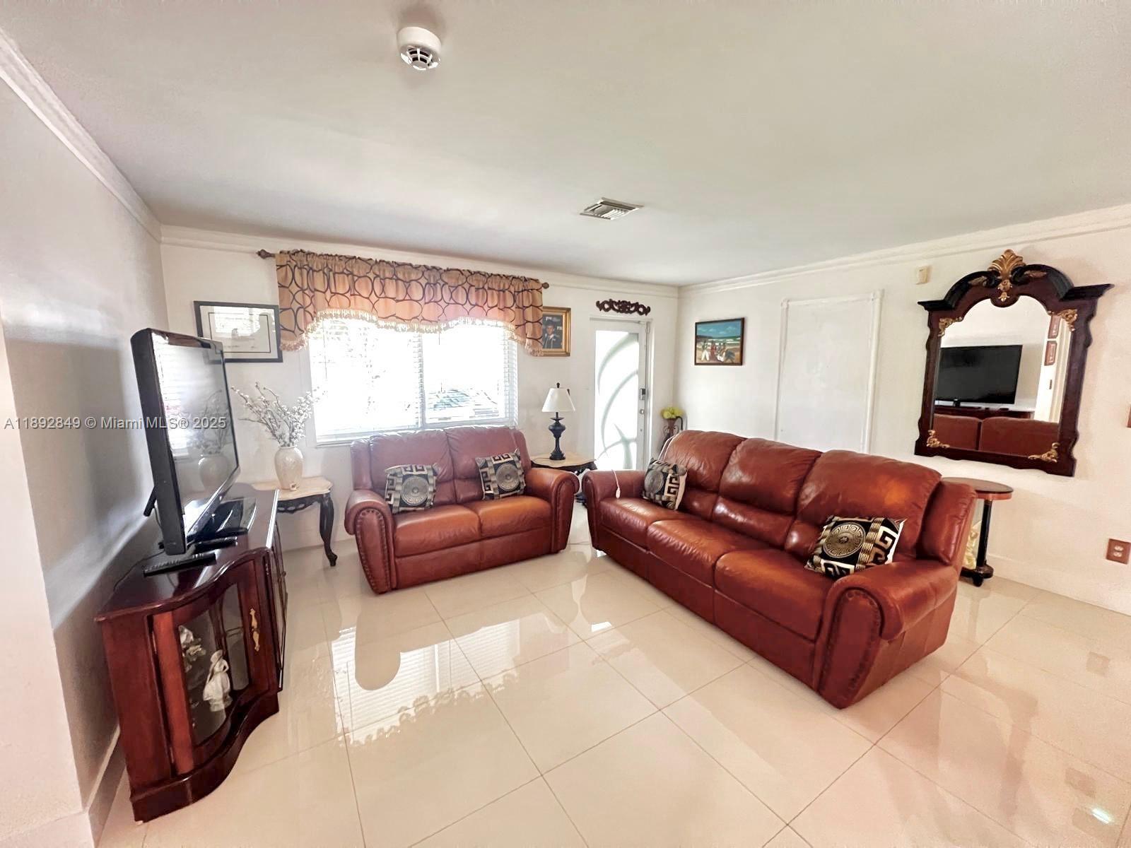 JAC-MO HOMES - Residential Lease