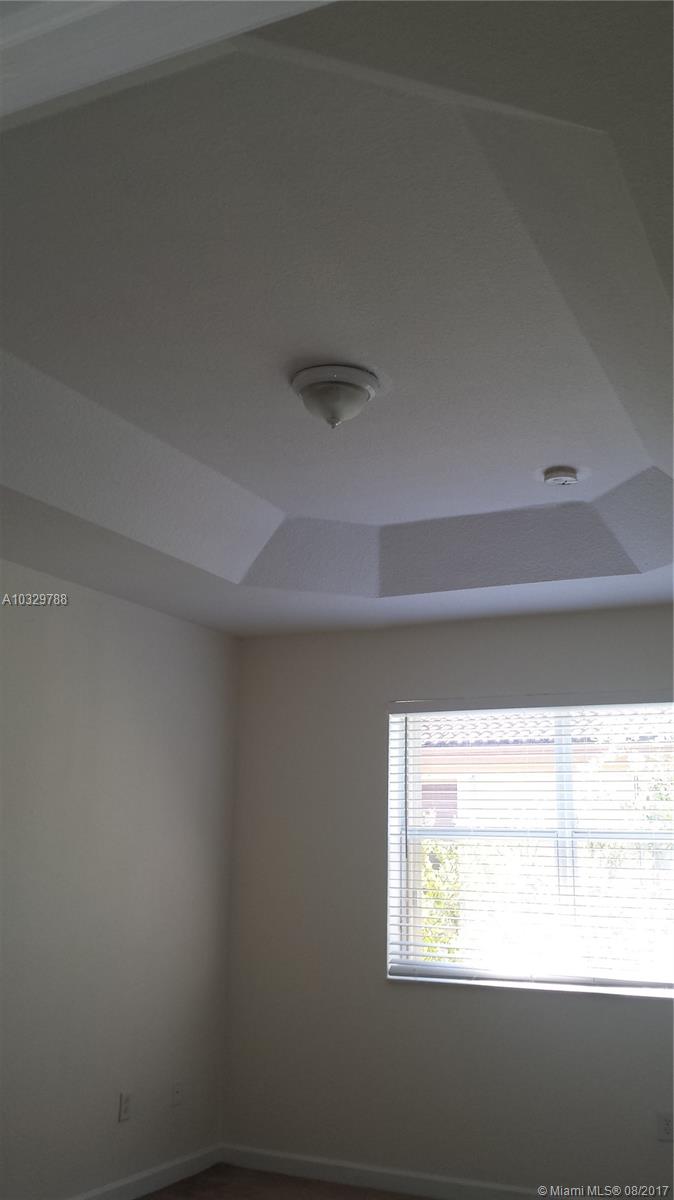 Courts/Tuscany West - Residential Lease