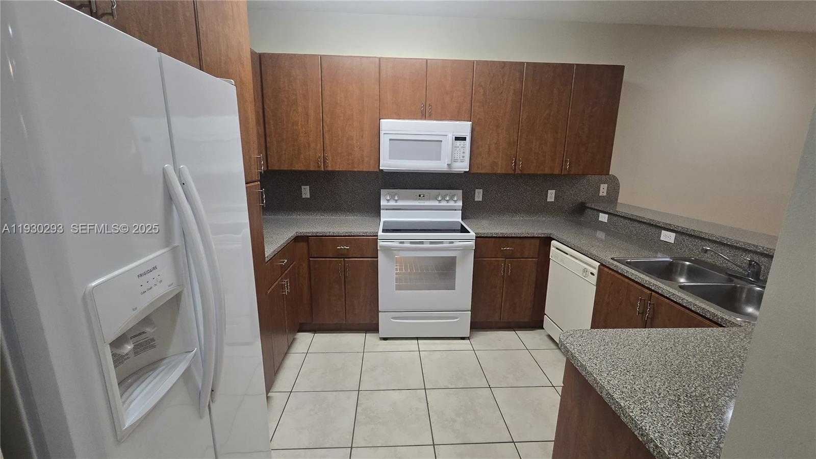 FLORENCE AT CRYSTAL LAKES - Residential