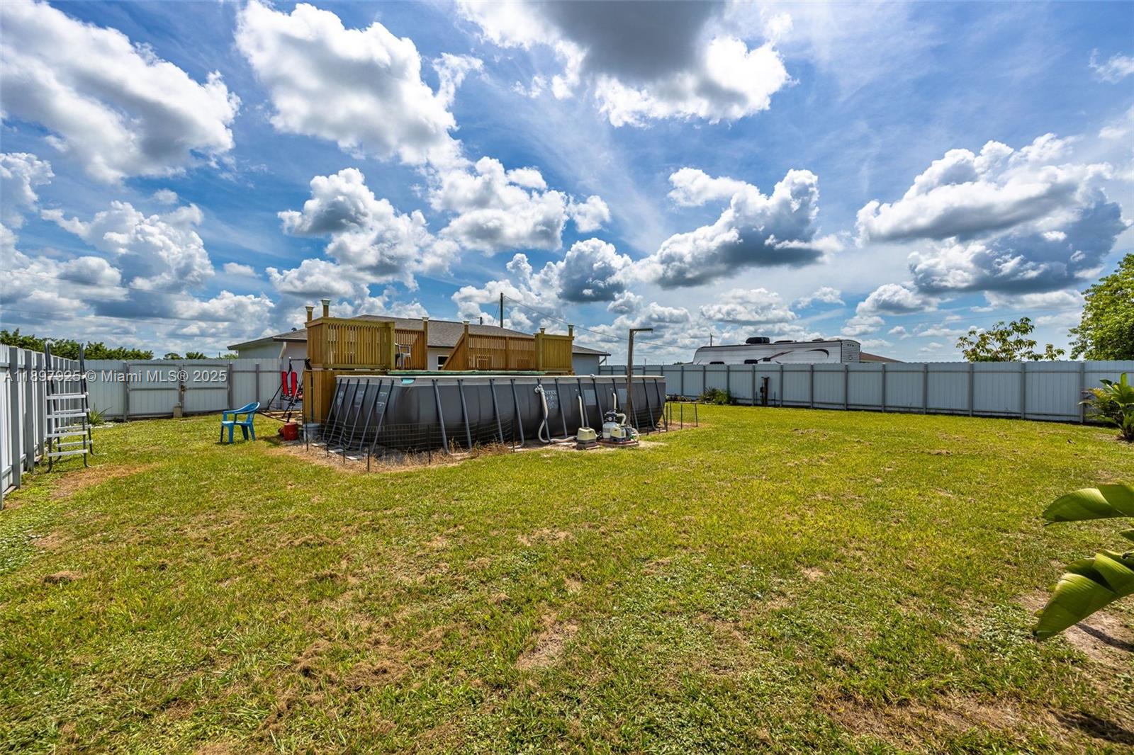 Port LaBelle - Residential