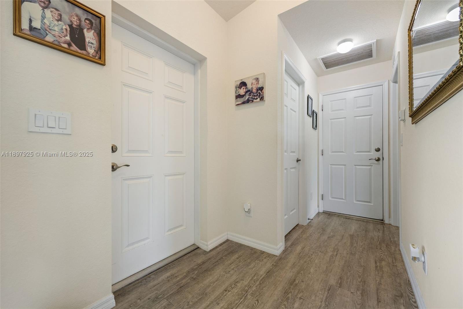 Port LaBelle - Residential