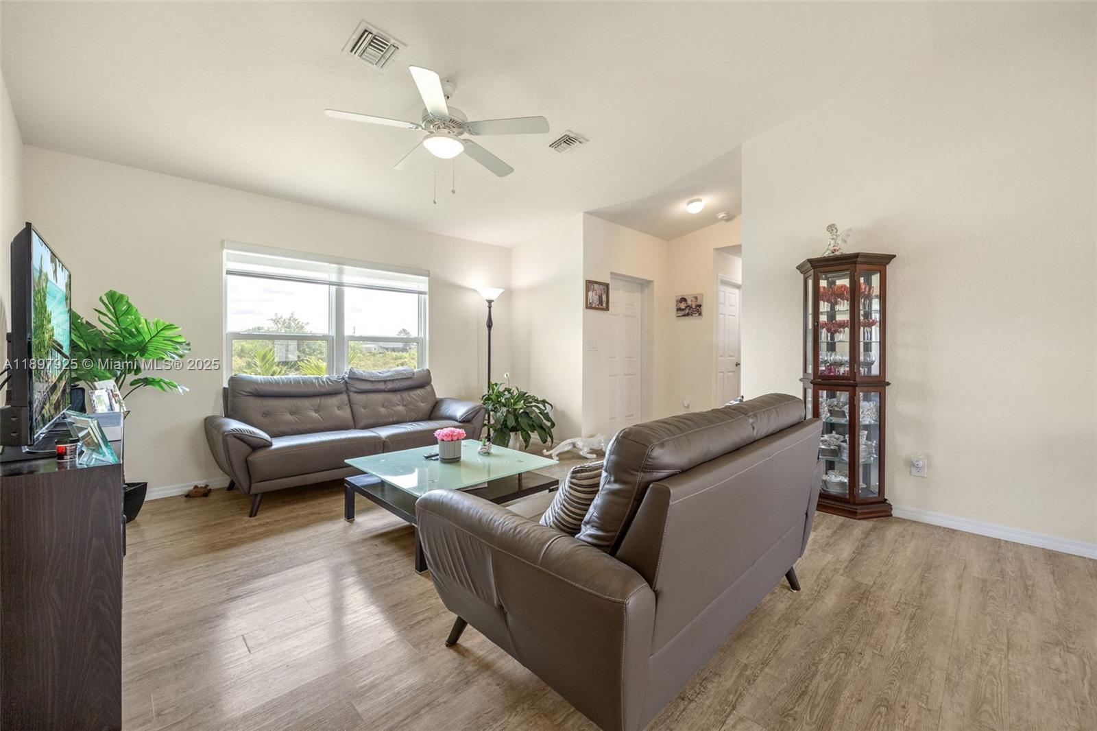 Port LaBelle - Residential