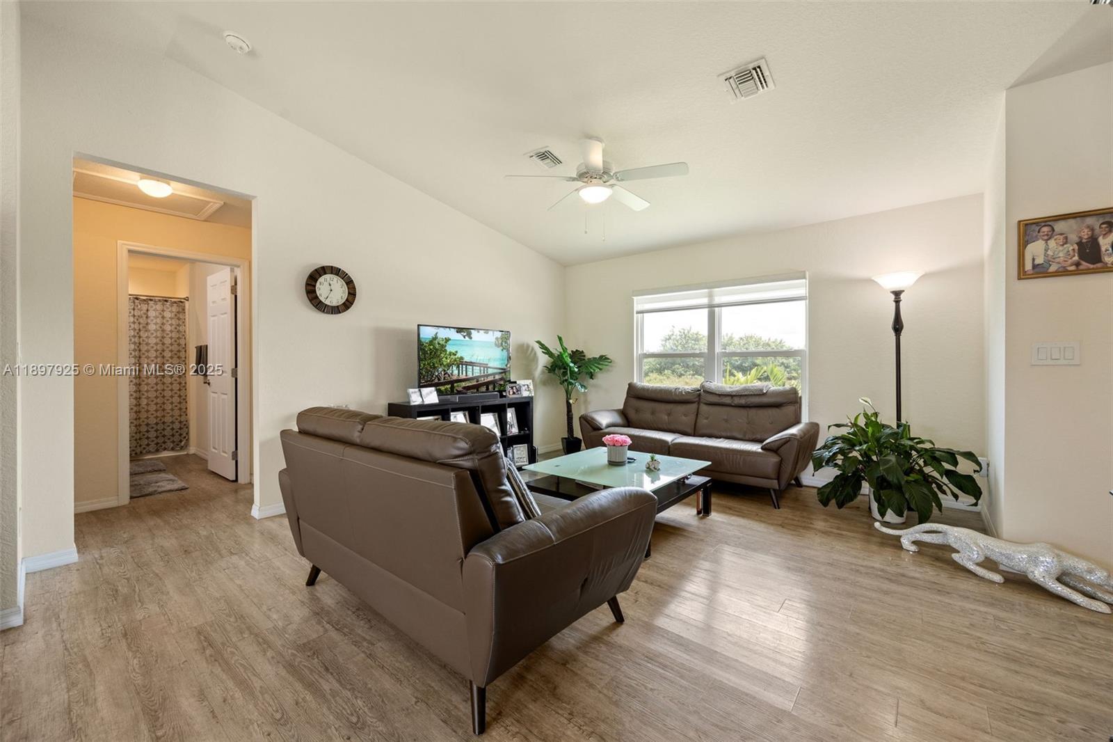 Port LaBelle - Residential