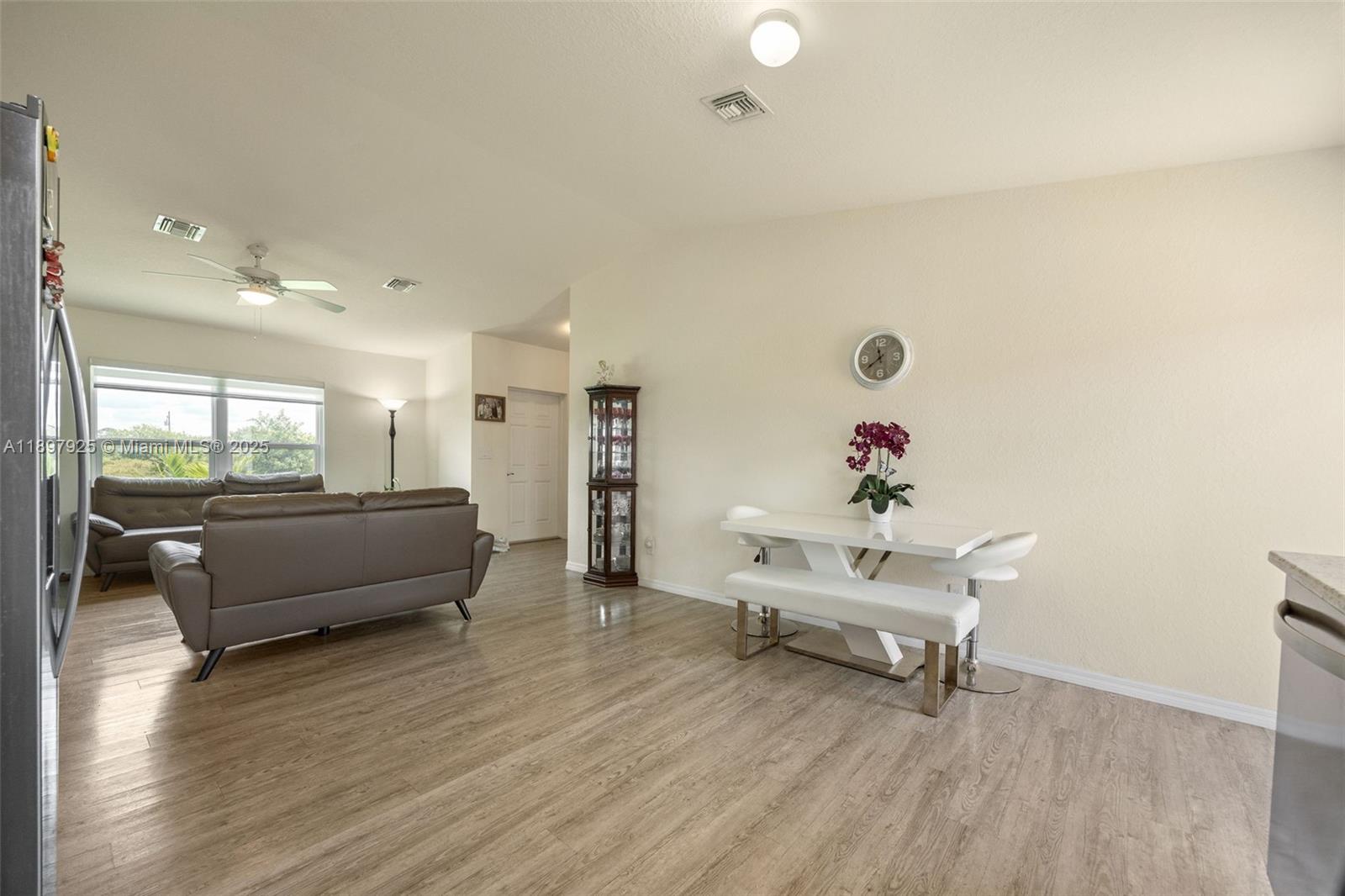 Port LaBelle - Residential