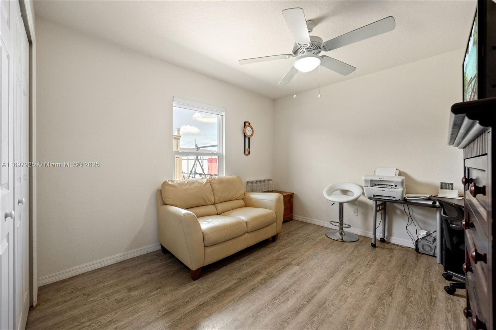 Port LaBelle - Residential