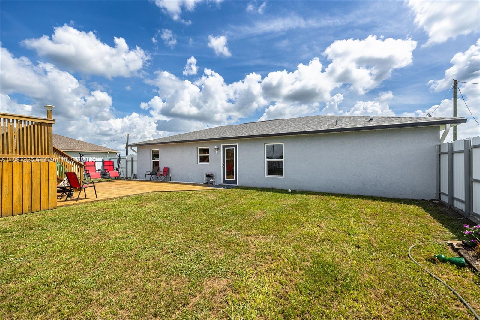 Port LaBelle - Residential