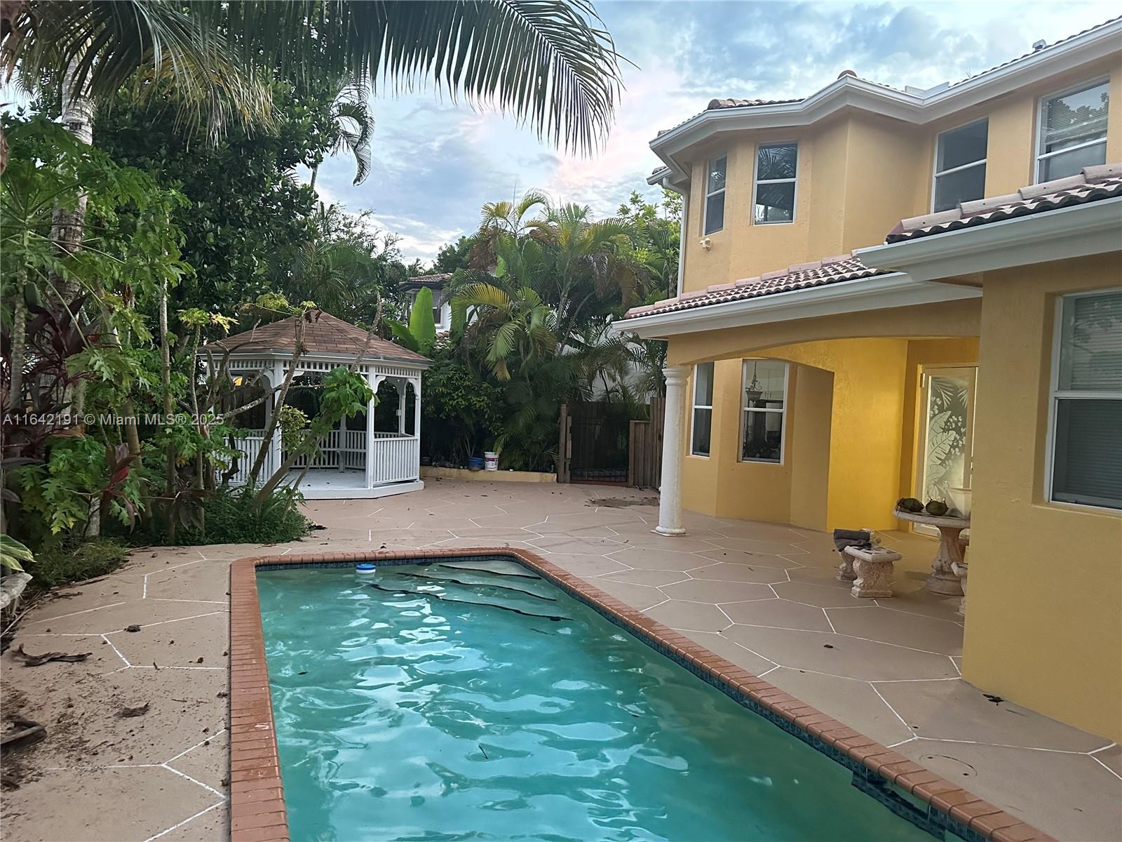 PETES PLACE - Residential