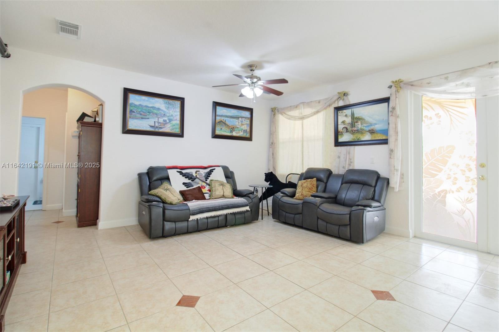 PETES PLACE - Residential