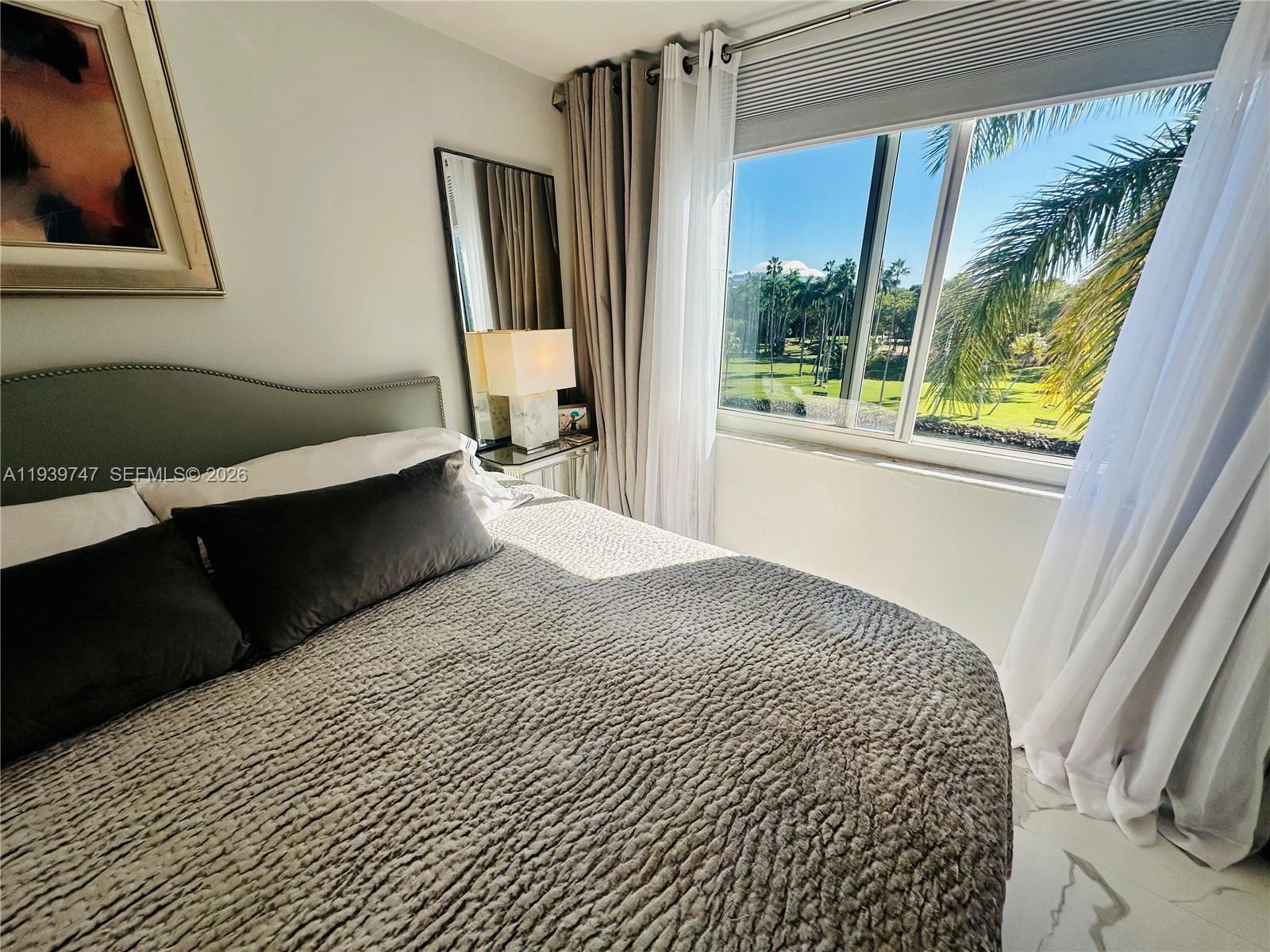 SERENITY ON THE RIVER CON - Residential