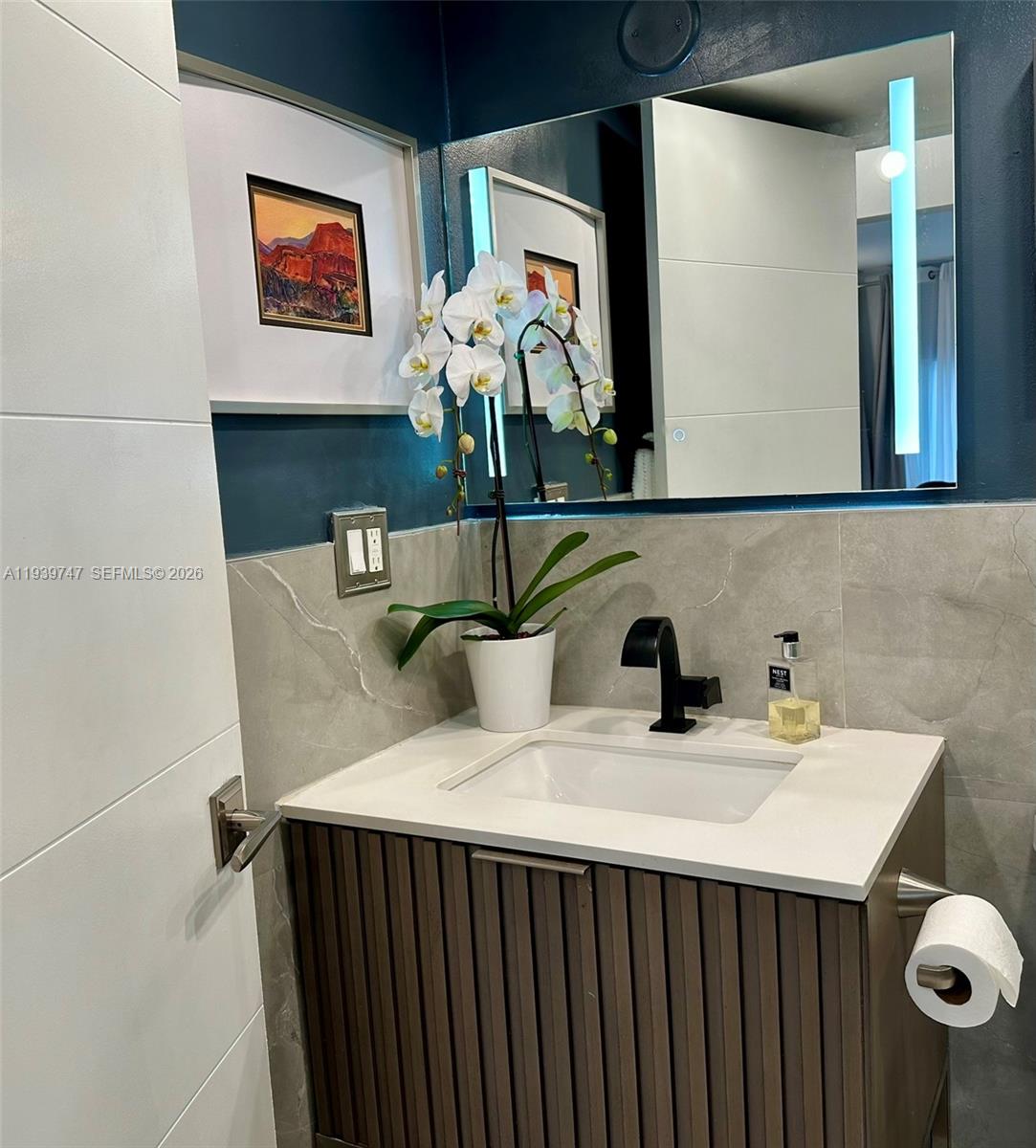 SERENITY ON THE RIVER CON - Residential