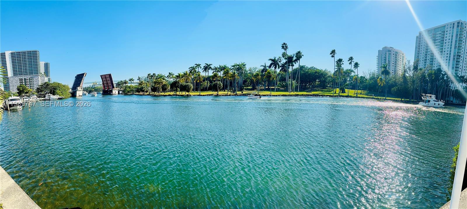 SERENITY ON THE RIVER CON - Residential