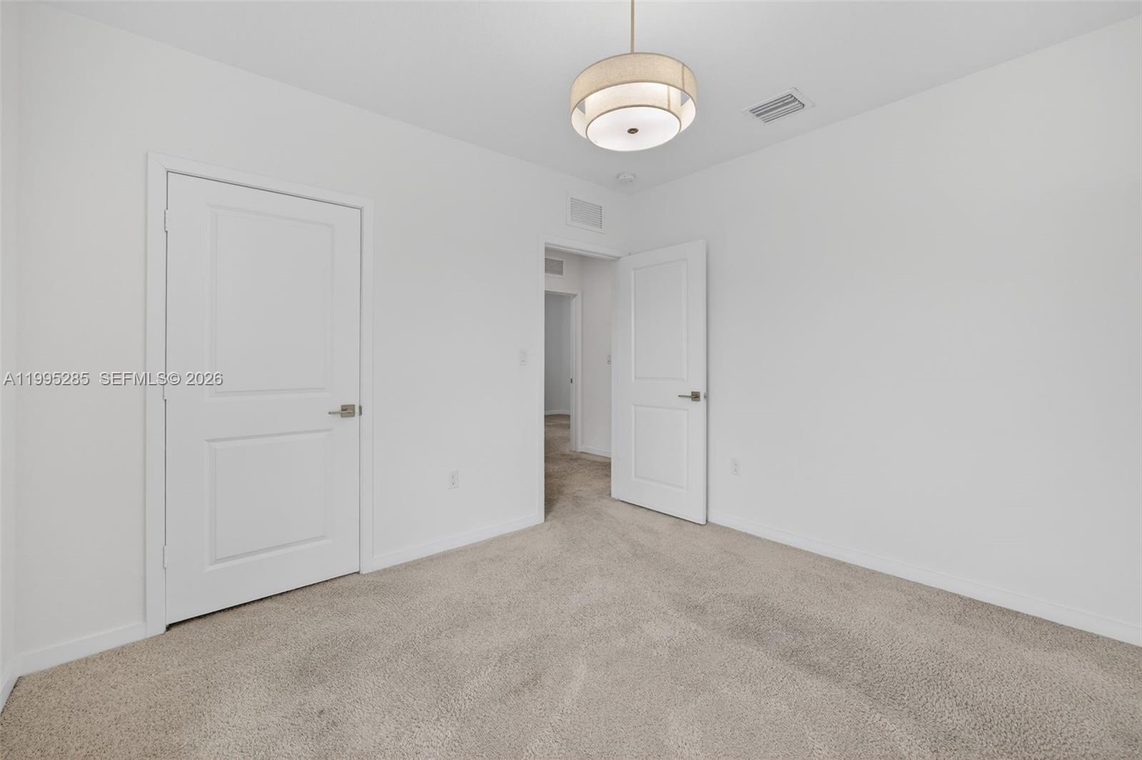 ROYAL HOMES WEST - Residential